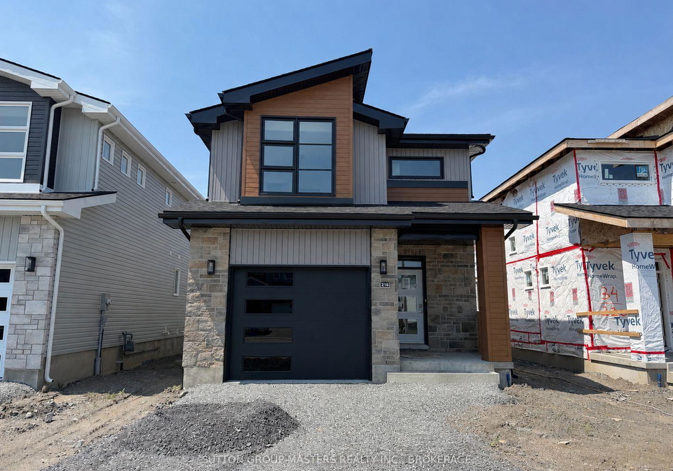218-superior-drive-loyalist-ontario-x13505378