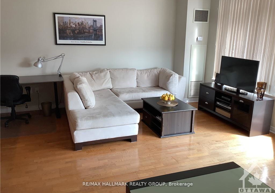570-laurier-avenue-w-ottawa-ontario-x13505796