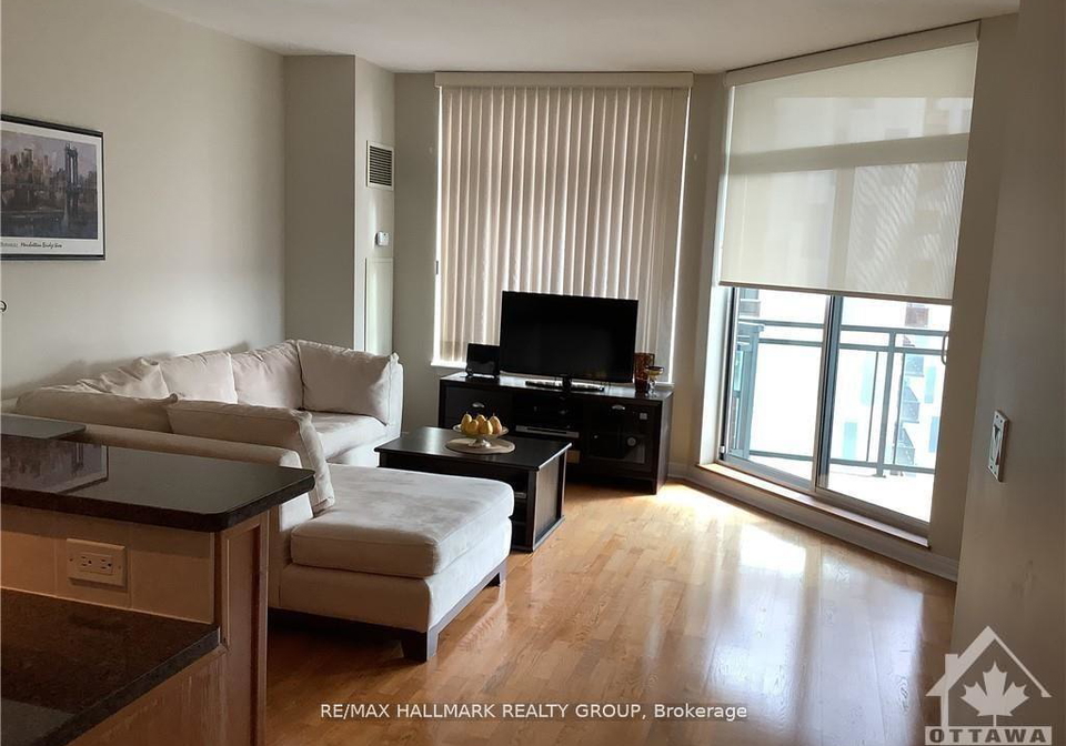 570-laurier-avenue-w-ottawa-ontario-x13505796