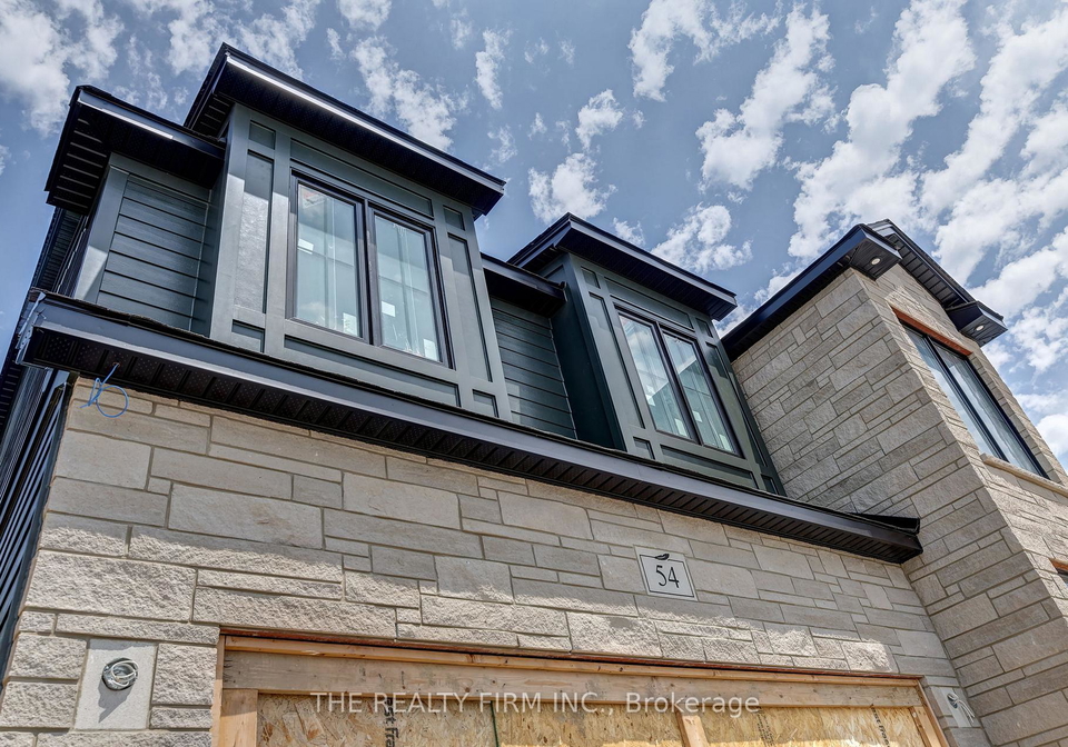 54-royal-crescent-southwold-ontario-x13505958