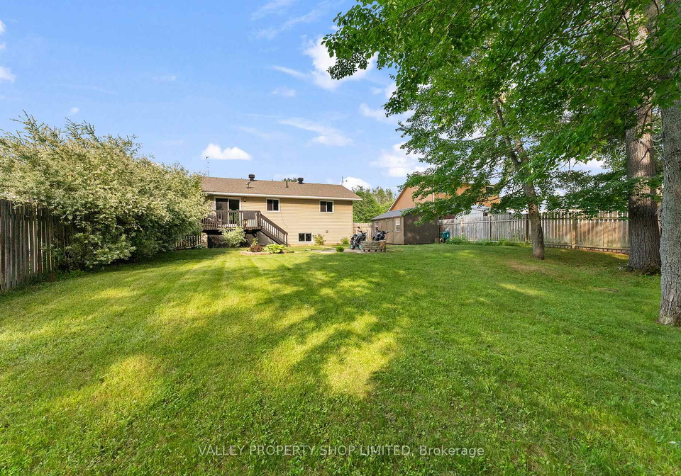 16-bob-seguin-drive-laurentian-hills-ontario-x13505964