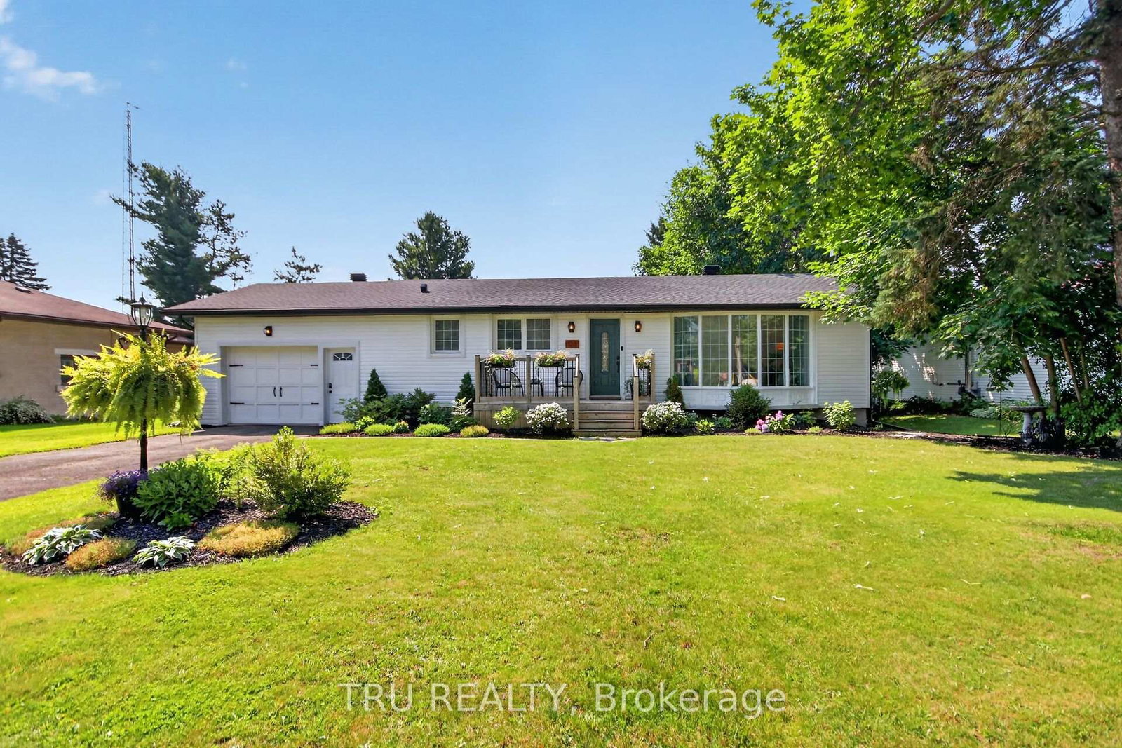 123-main-street-north-dundas-ontario-x13506050