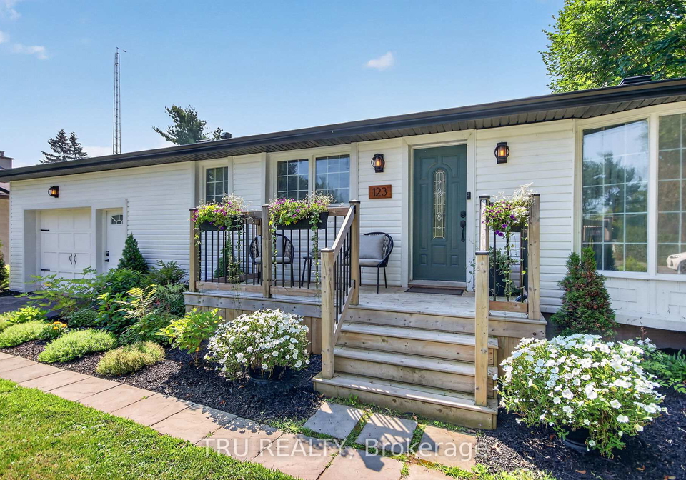 123-main-street-north-dundas-ontario-x13506050