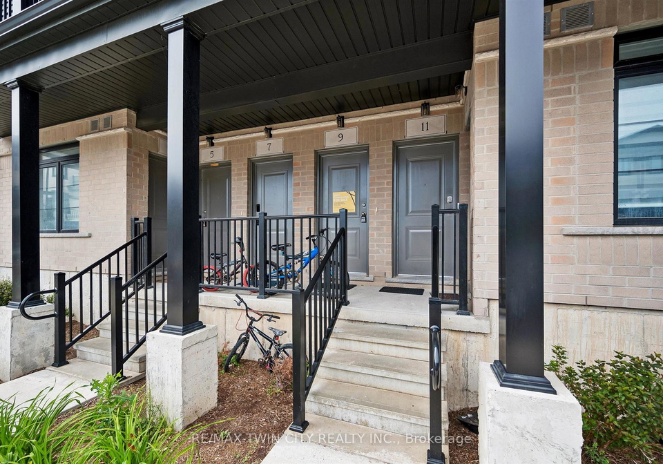 9-lomond-lane-kitchener-ontario-x13506566