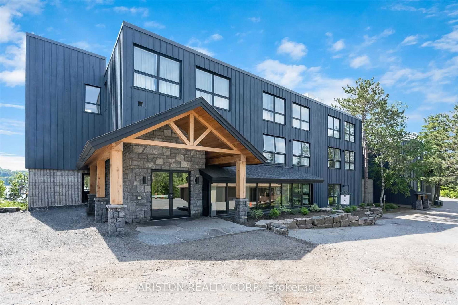 1-deerhurst-drive-huntsville-ontario-x13506722