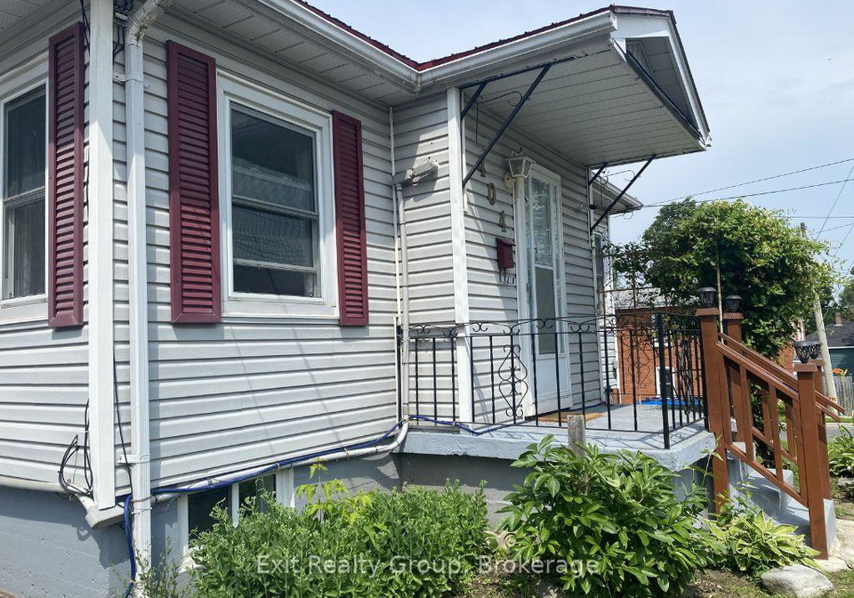 404-bleecker-avenue-belleville-ontario-x13506804