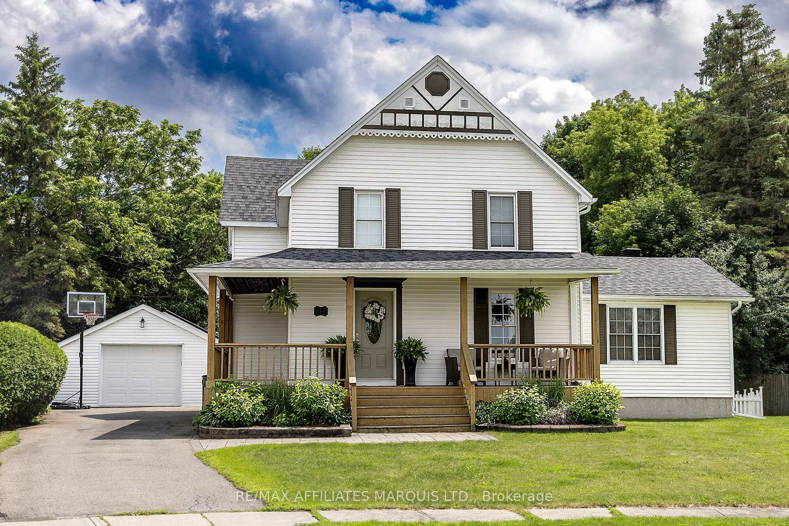 12-broder-crescent-south-dundas-ontario-x13507414