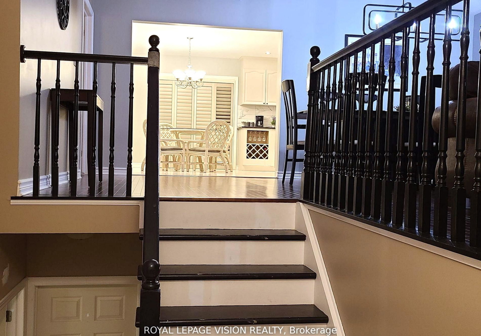 8001-woodsview-crescent-niagara-falls-ontario-x13507462
