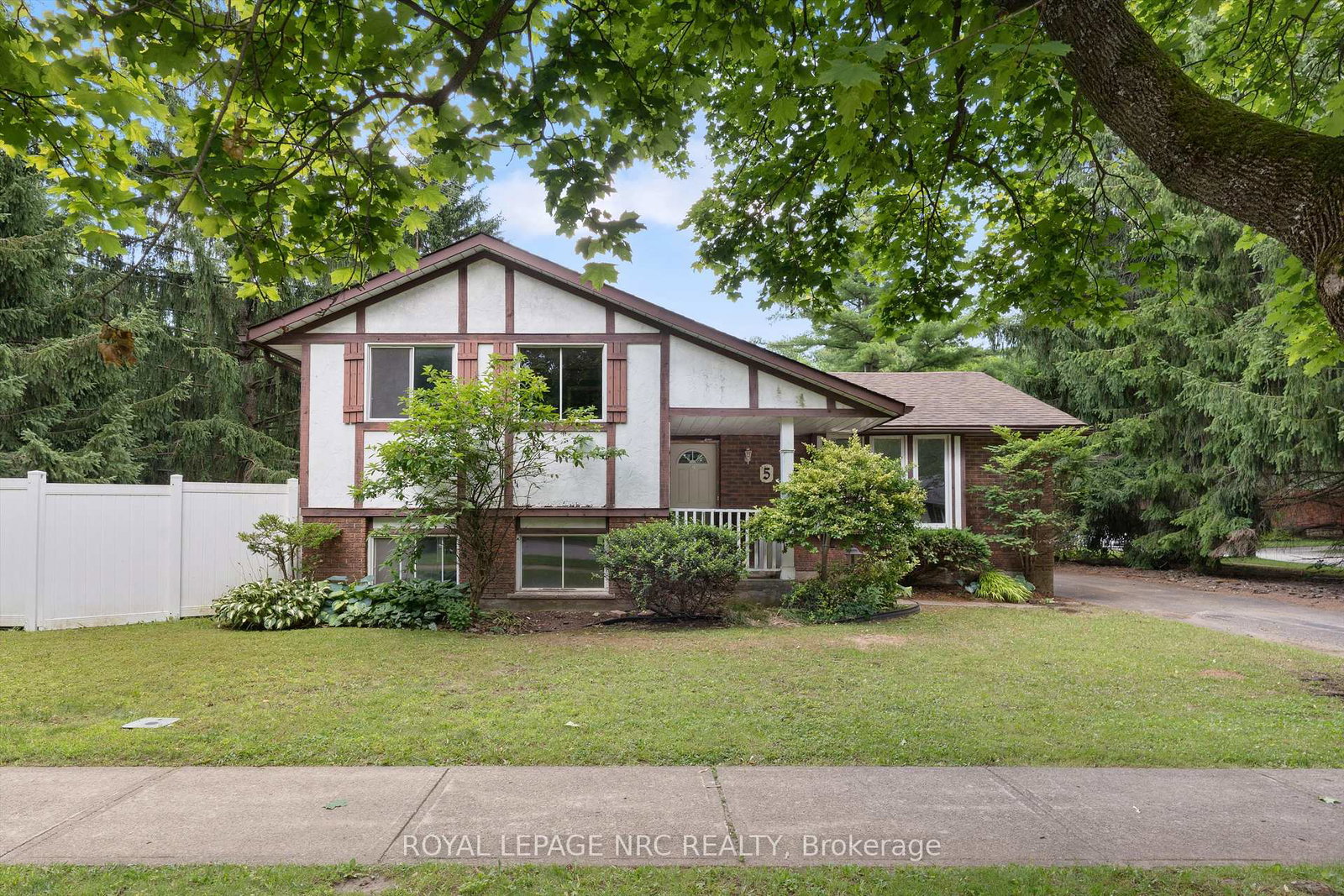 5-fallingbrook-drive-pelham-ontario-x13508248