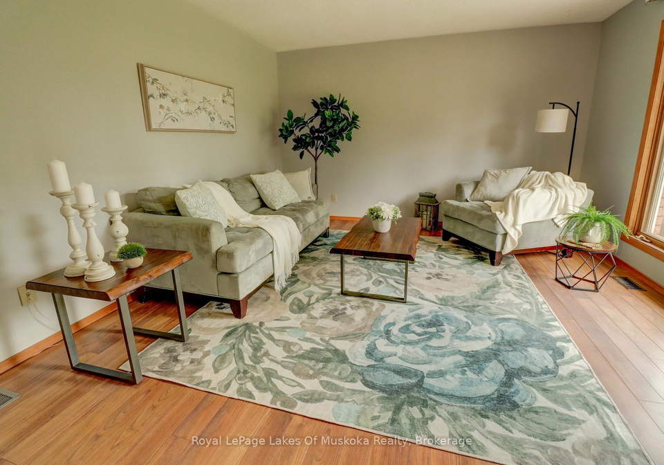 2-quirt-crescent-sundridge-ontario-x13508278