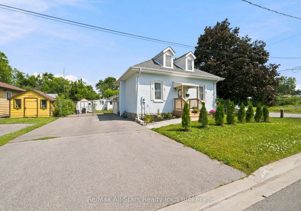 2-bond-street-kawartha-lakes-ontario-x13508368