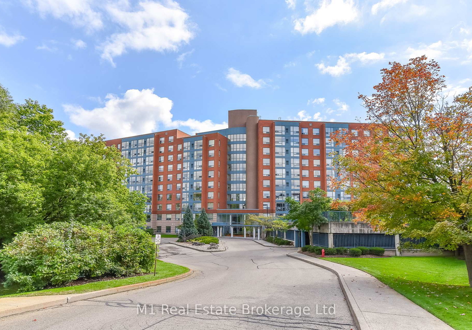 55-blue-springs-drive-waterloo-ontario-x13508488