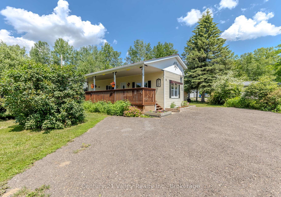 19-robert-colin-lane-n-whitewater-region-ontario-x13508570