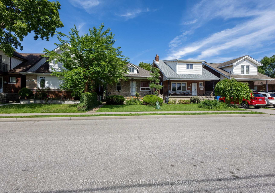1160-elm-avenue-windsor-ontario-x13509030