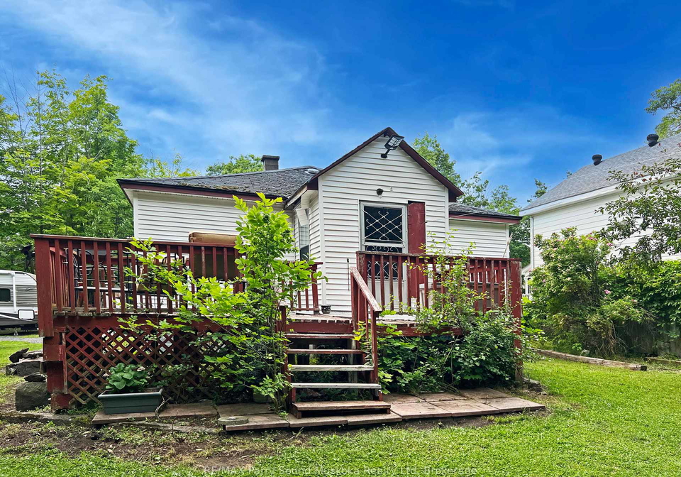 11-adelaide-street-parry-sound-ontario-x13509046