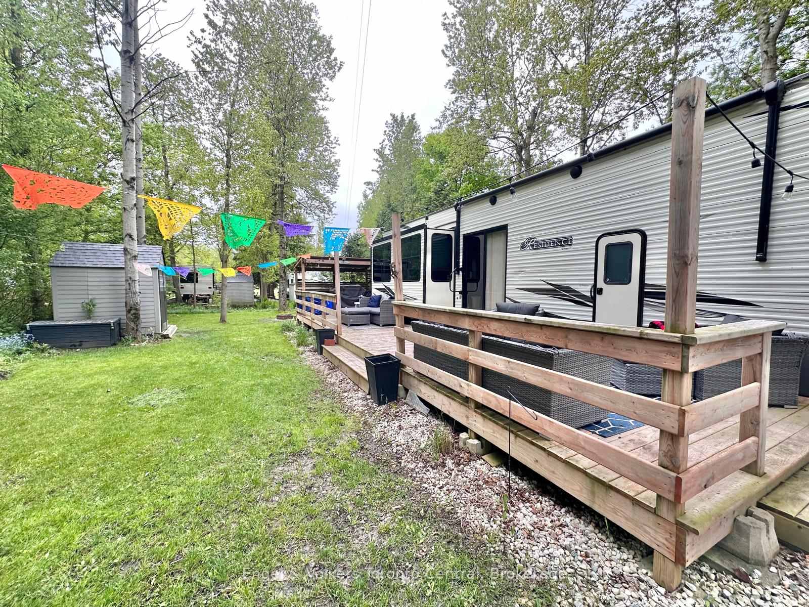 7489-sideroad-5-e-wellington-north-ontario-x13509082