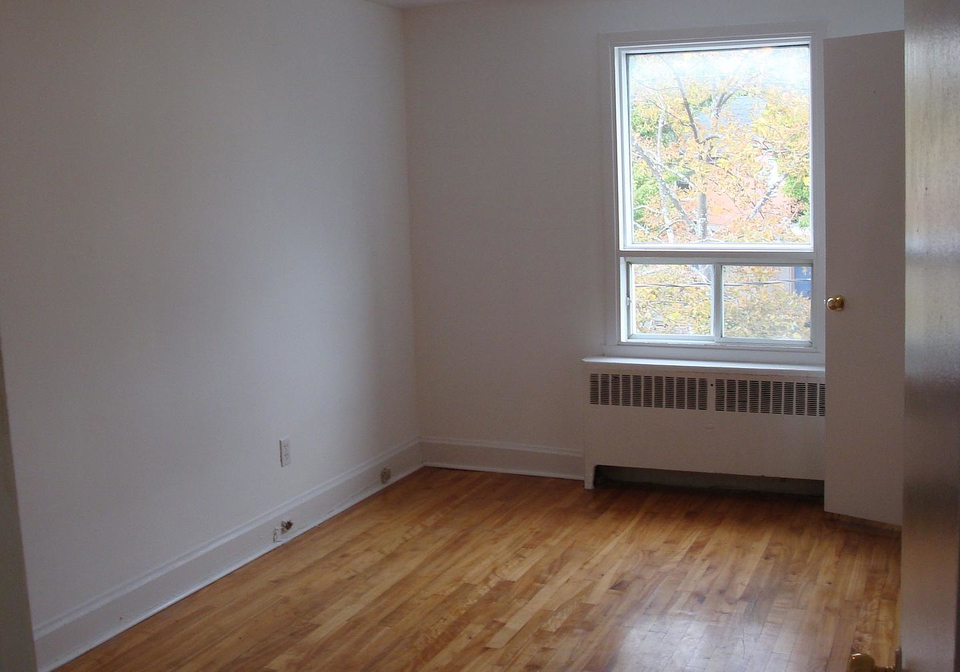 142-ste-cecile-street-ottawa-ontario-x13509536