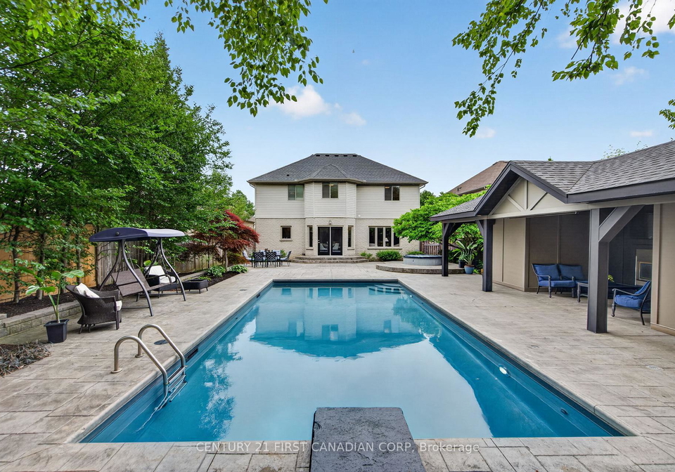 1027-manchester-road-london-north-ontario-x13509620