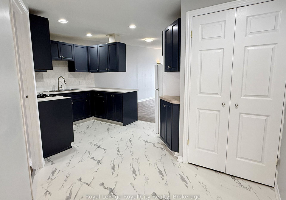 33-wyndham-street-n-guelph-ontario-x13509706