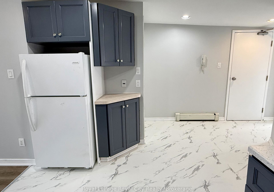 33-wyndham-street-n-guelph-ontario-x13509706