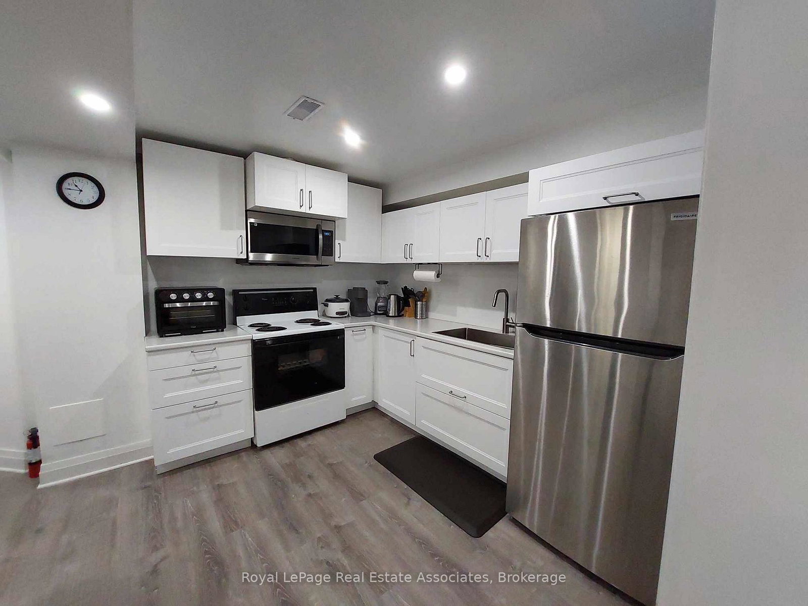 7-maria-street-st-catharines-ontario-x13509776