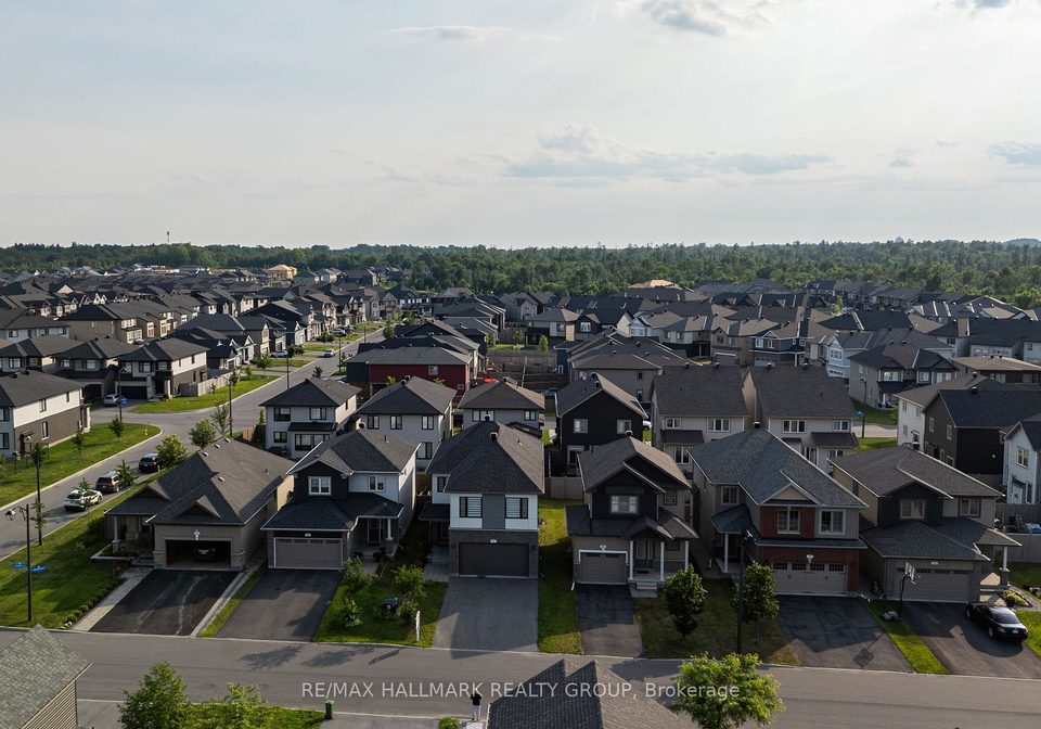57-zaatiik-grove-ottawa-ontario-x13510028