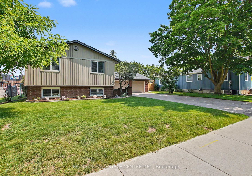1045-queens-bush-road-wellesley-ontario-x13511306