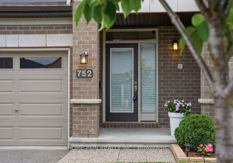 752-carnelian-crescent-ottawa-ontario-x13511510