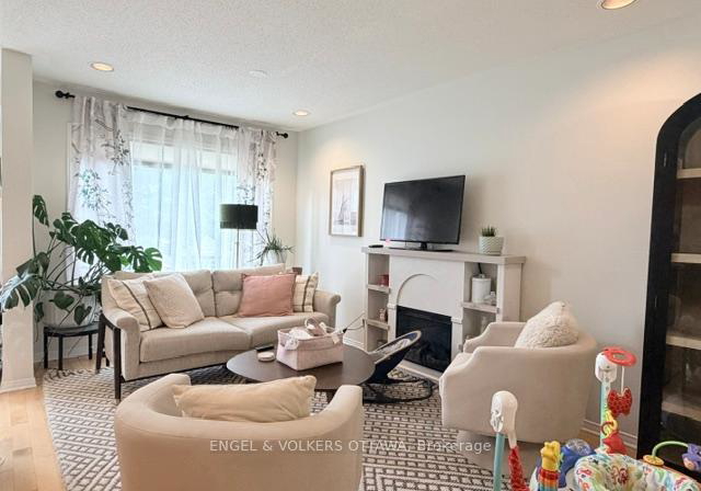 124-landover-crescent-kanata-ontario-x13511512