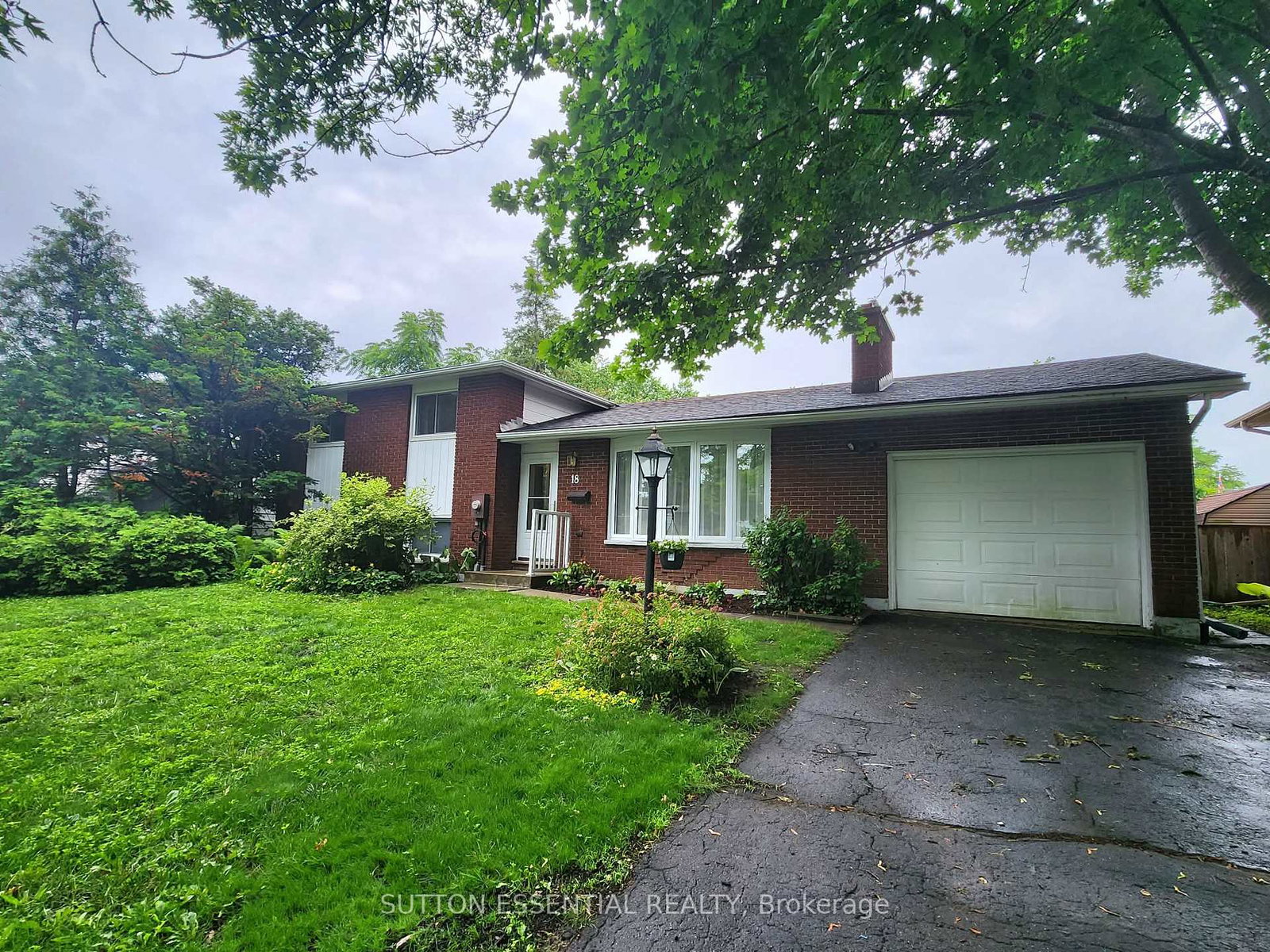 18-vanier-drive-brockville-ontario-x13511530