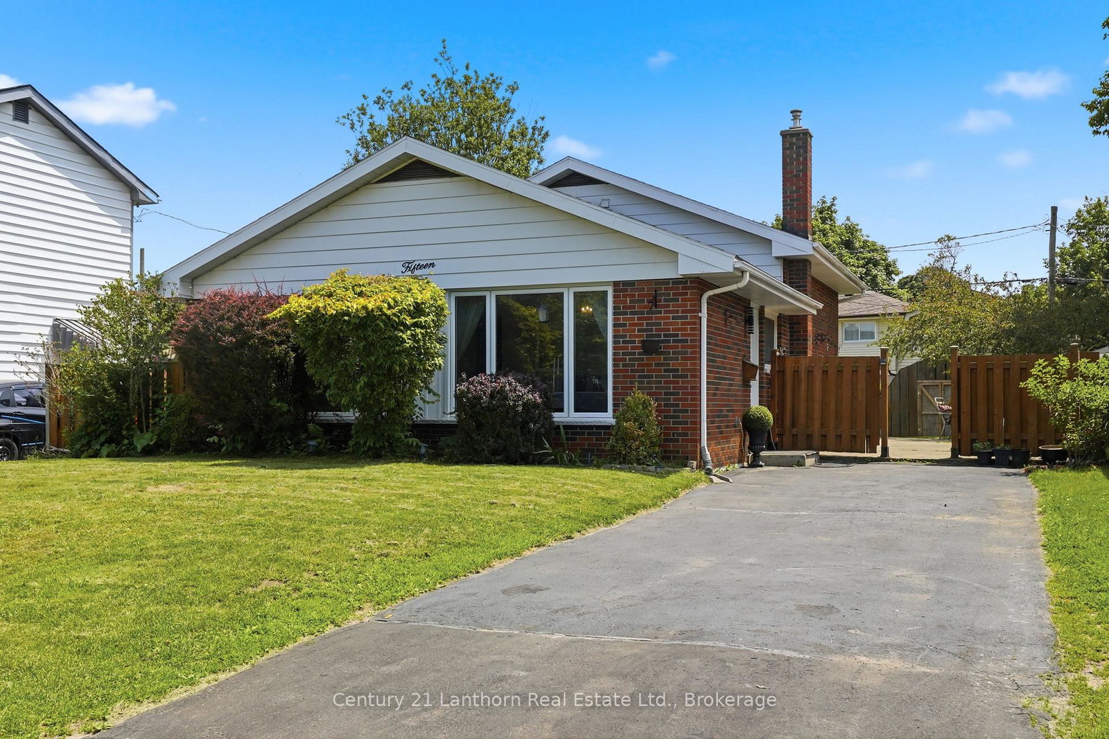 15-wilson-crescent-quinte-west-ontario-x13511576