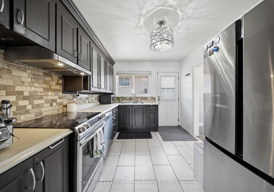 15-wilson-crescent-quinte-west-ontario-x13511576