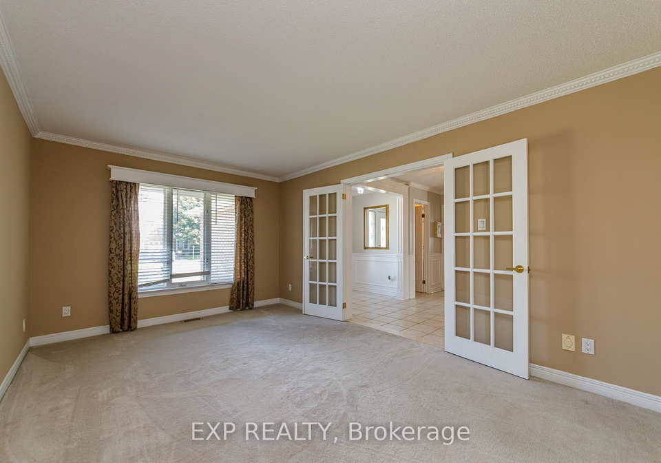 40-newborough-crescent-ottawa-ontario-x13511580