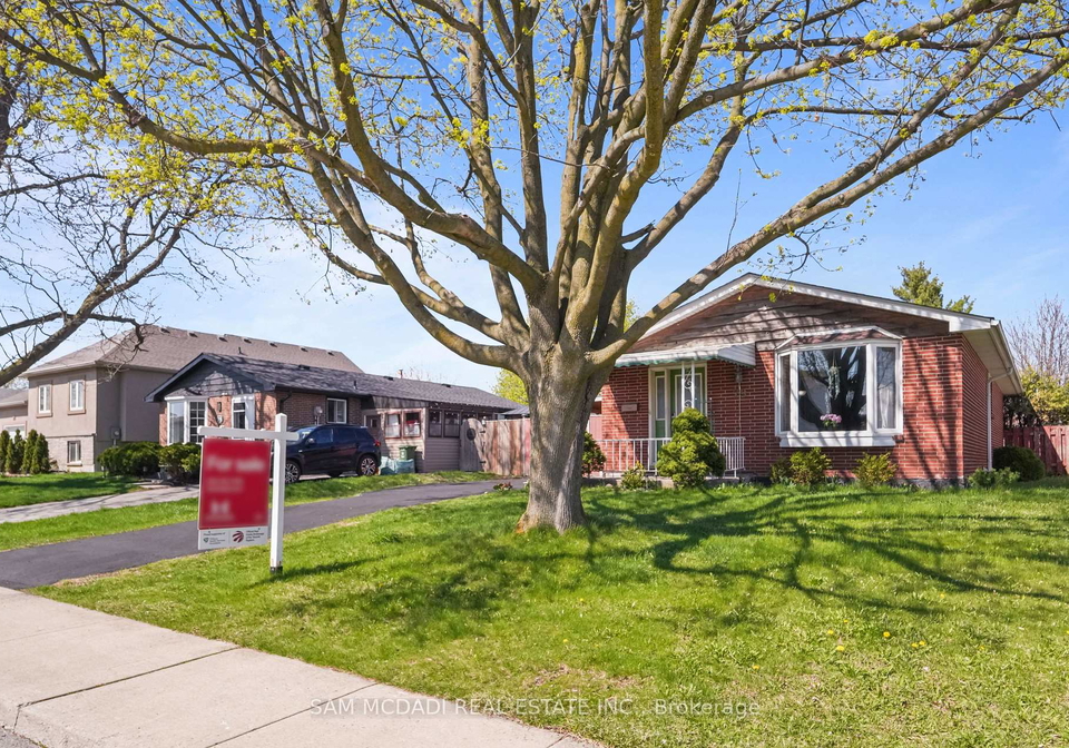 79-locheed-drive-hamilton-ontario-x13511668