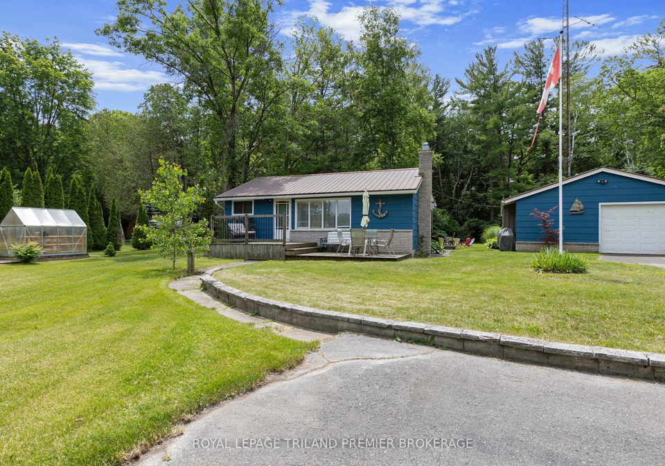 7755-patrick-street-lambton-shores-ontario-x13511978