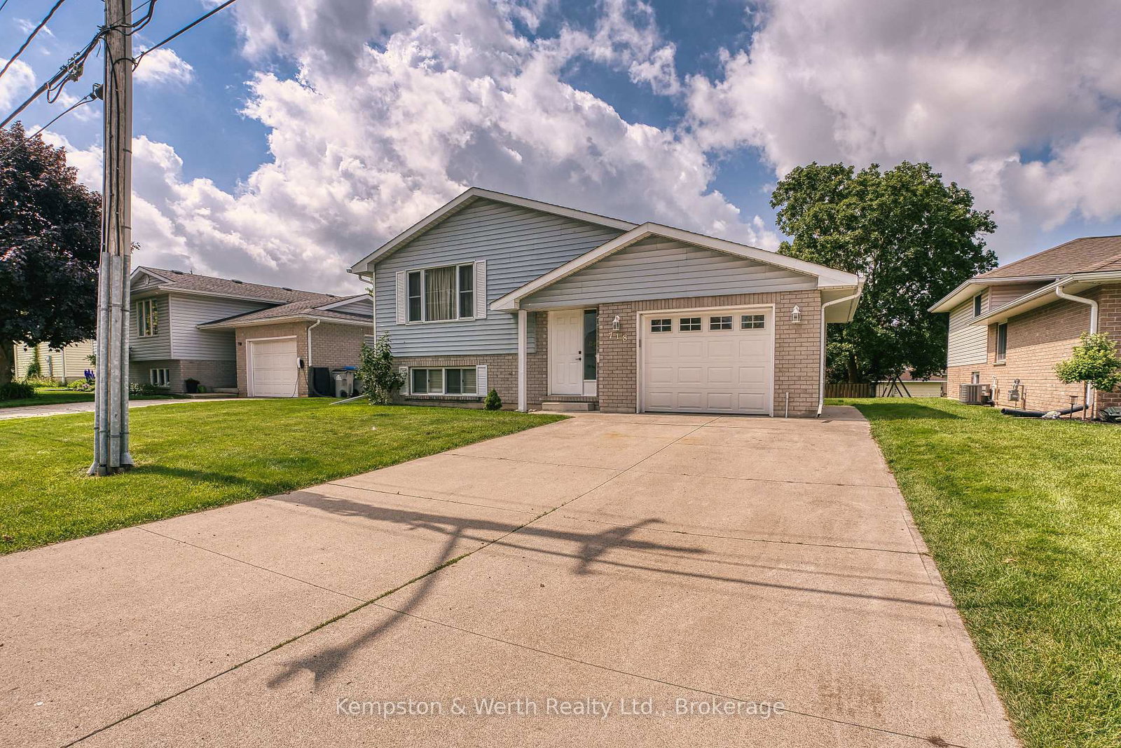 718-edgar-street-w-north-perth-ontario-x13512152