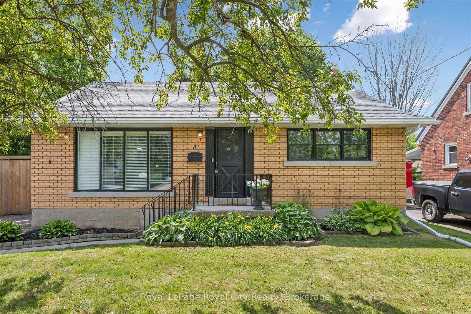 81-oxford-street-kitchener-ontario-x13512188