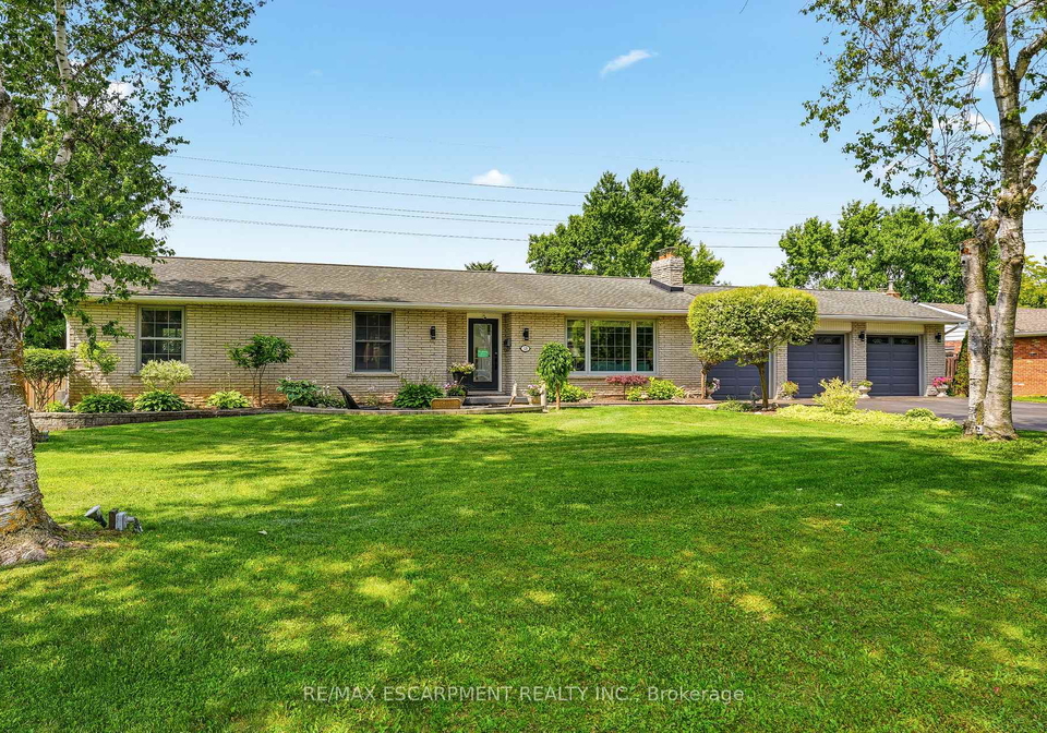 18-fireside-drive-hamilton-ontario-x13512366