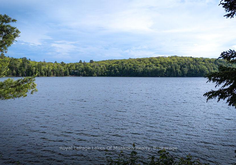 2245-ahmic-lake-road-magnetawan-ontario-x13512564