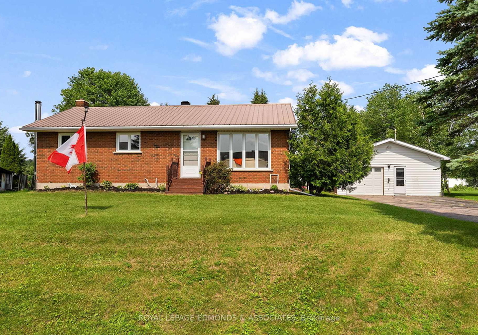 31-carol-street-laurentian-valley-ontario-x13512586
