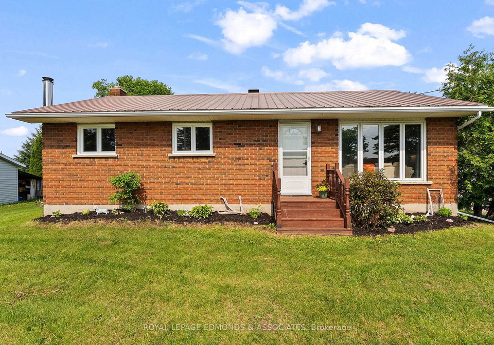 31-carol-street-laurentian-valley-ontario-x13512586