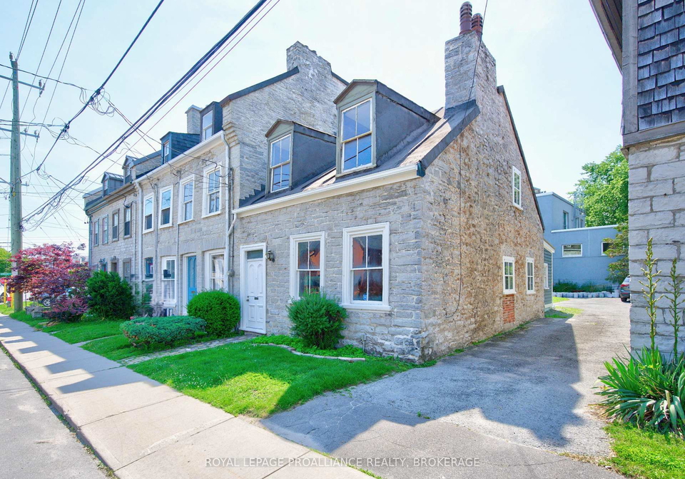 14-rideau-street-kingston-ontario-x13512842