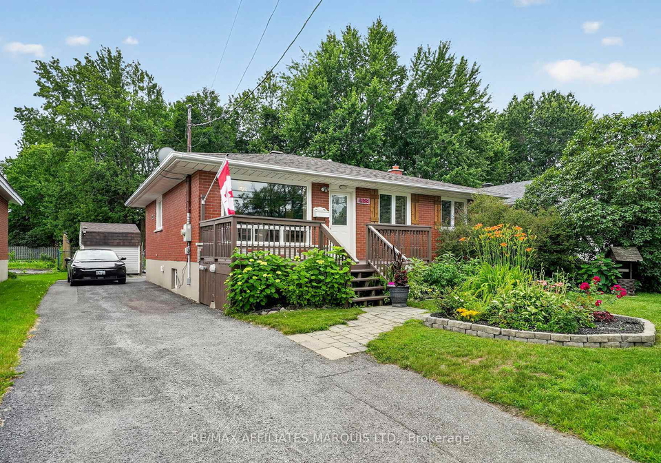 1489-holy-cross-boulevard-cornwall-ontario-x13512976