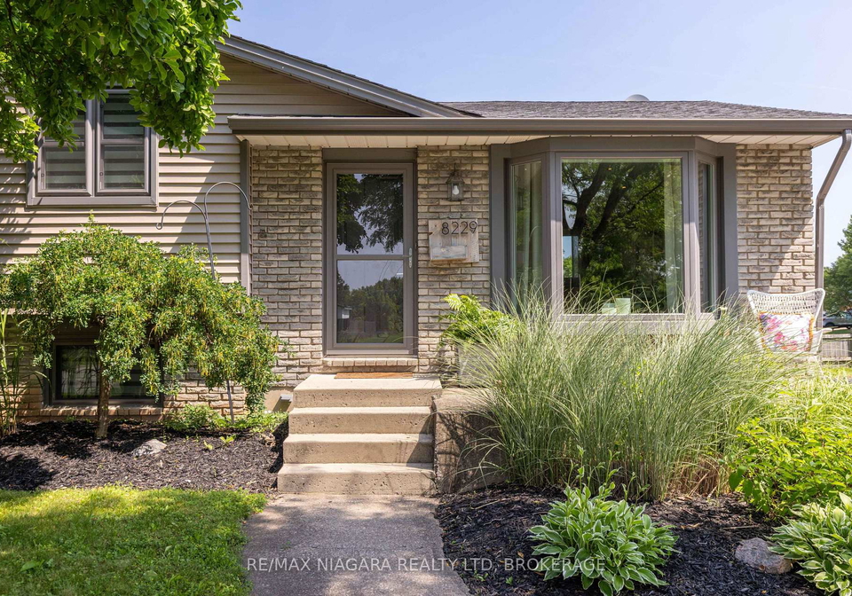 8229-rideau-street-niagara-falls-ontario-x13512986