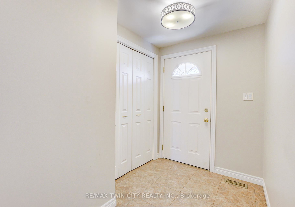 22-blackhorne-crescent-waterloo-ontario-x13513052