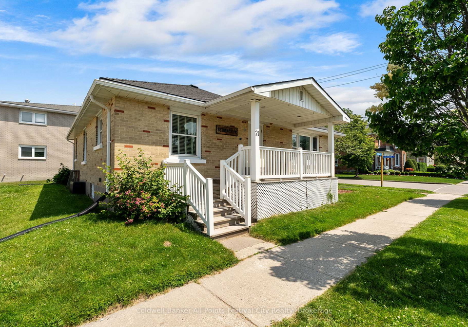21-waterloo-street-s-goderich-ontario-x13513214
