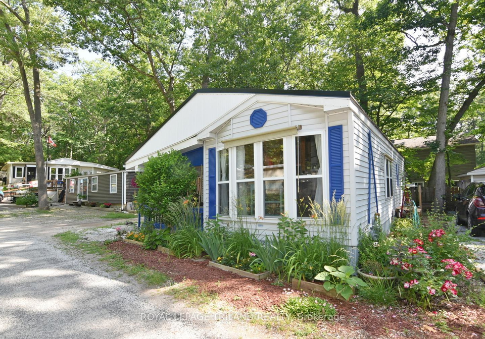 9910-northville-crescent-lambton-shores-ontario-x13513594