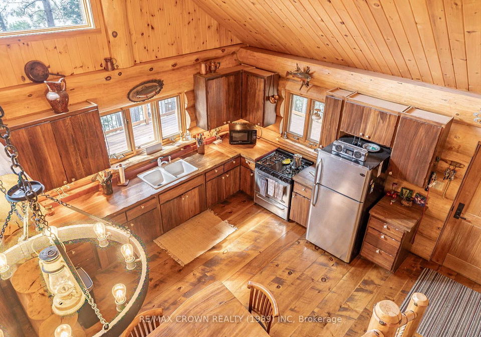 28-cassels-lake-c-island-temagami-ontario-x13513806