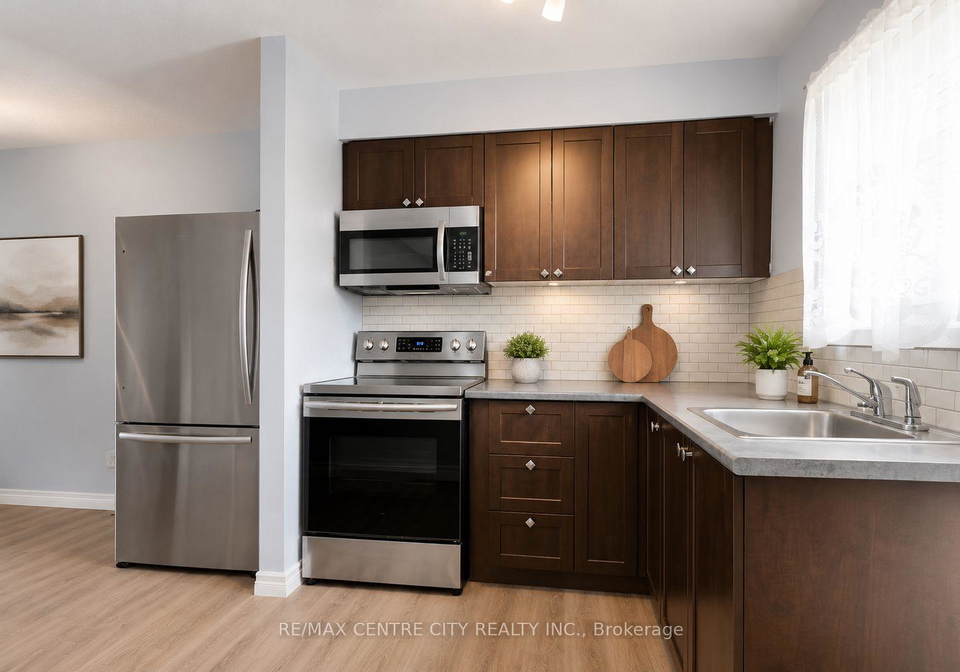 1090-kipps-lane-london-east-ontario-x13513884