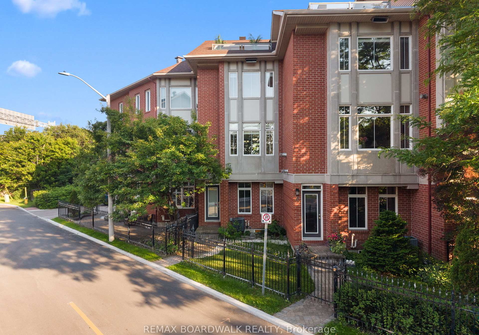 4-harvey-street-ottawa-ontario-x13514134